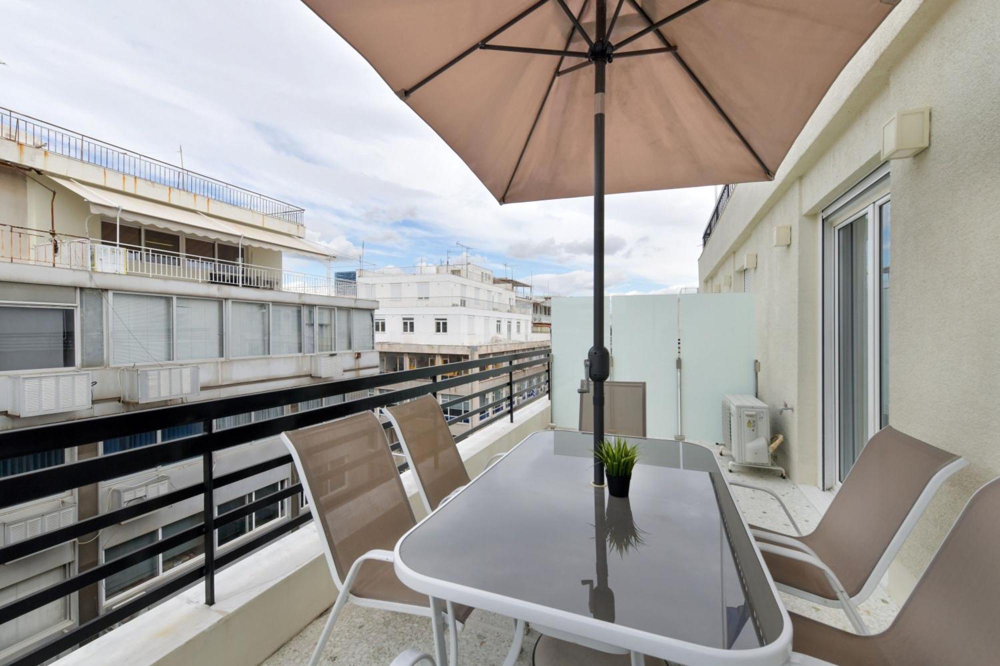 Porto Pireo By Superhost365 - Kolokotroni Apartman Kültér fotó