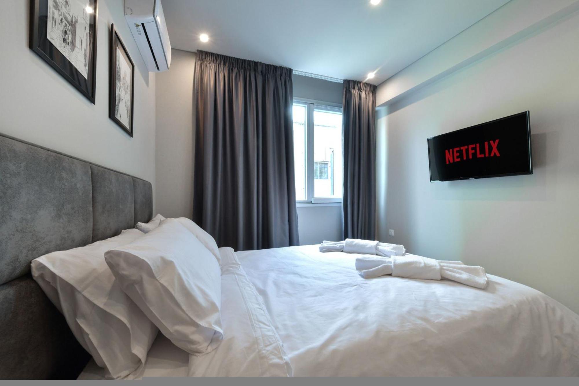 Porto Pireo By Superhost365 - Kolokotroni Apartman Kültér fotó